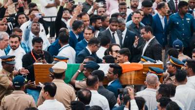  Industrialist Ratan Tata's mortal remains being taken to Worli Crematorium for last rites, in Mumbai, on Thursday, October. 10, 2024.