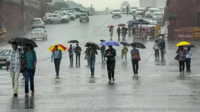 Weather alert: Rains to batter Delhi, UP, other states amid shivering cold