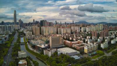 Shenzhen also known as Pengcheng (City of Giant Eagle) is a coastal city in South China, adjoining Hong Kong. The city has around 7,462 surveillance cameras.
