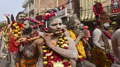 People are always curious to know about the mysterious lifestyle and attire of Naga Sadhus, who are the major attractions in the Mahakumbh Mela. Like every Mahakumbh, this year too, they arrived at the venue in their traditional attire.