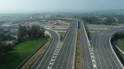 Yamuna Expressway which connects Greater Noida with Agra, 165 km, is renowned for its smooth drive. Those who are planning to visit the Taj Mahal can take their car to the Yamuna Expressway.