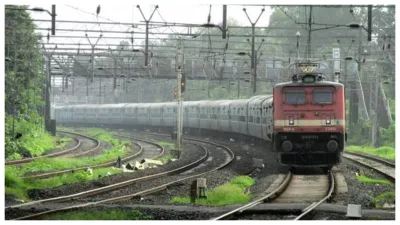 The Prayagraj Express became the fastest train with 24 coaches operated by the Indian Railways, clocking a speed of 130 kmph. The Prayagraj Express managed to become the longest train in India to run at 130 kmph, while also reducing the commuting time between the cities by 40 minutes. 