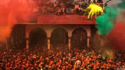 7 best places to enjoy Holi in India