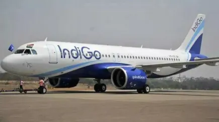 IndiGo, Mumbai airport 