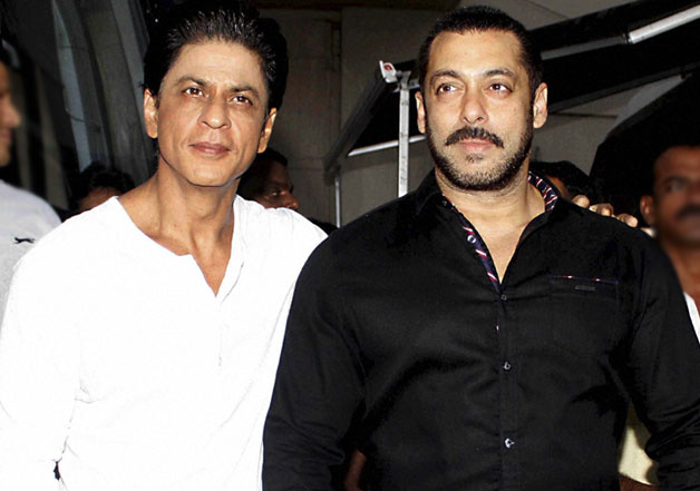 Here’s how ‘Raees’ Shah Rukh welcomes Salman Khan's 'Sultan