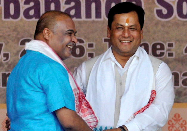 Assam Cm Sarbananda Sonowal Distributes Portfolios Himanta Biswa Sarma Gets Finance National News India Tv