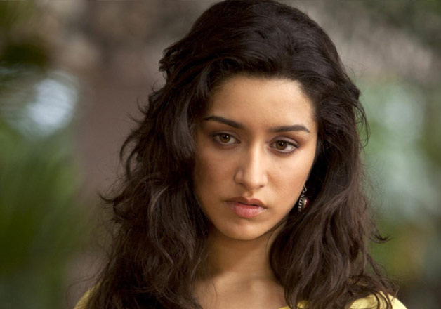 Fed up of rumours about her affairs, Shraddha Kapoor shows her angry ...