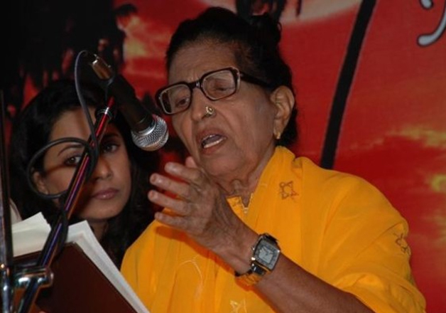 Legendary singer Mubarak Begum dies at 80
