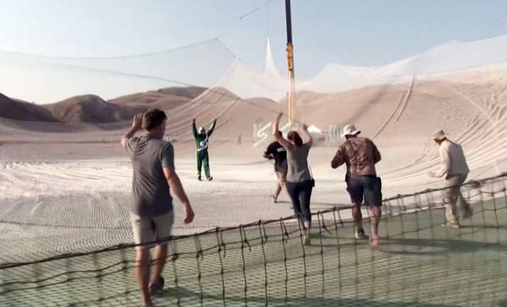 India Tv - Luke Aikins makes history by jumping from 25,000 feet without chute India Tv - Luke Aikins makes history by jumping from 25,000 feet without chute