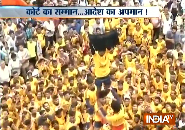 Raj Thackeray’s MNS openly defies SC ruling on Dahi Handi