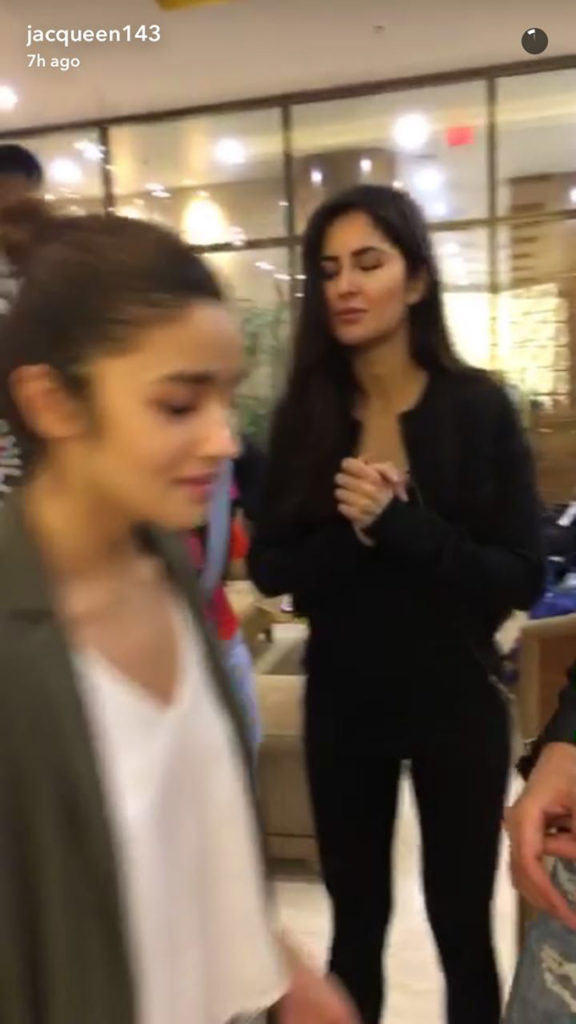 See Pics: Know why Jacqueline celebrated her birthday on airport – India TV
