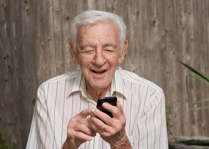 Indulging in Facebook, Twitter may cut BP, diabetes in