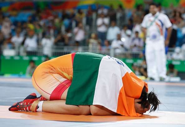 India Tv - Sakshi Malik wins Bronze Medal in wrestling 58kg category India Tv - Sakshi Malik wins Bronze Medal in wrestling 58kg category