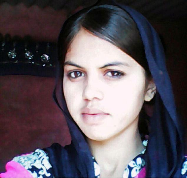 Denied admission in Delhi school, Pakistani Hindu girl writes to CM | India  News – India TV