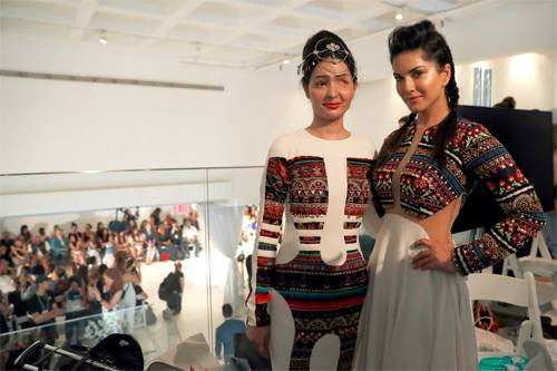 India Tv - Acid attack victim Reshma Qureshi walks ramp in New York India Tv - Acid attack victim Reshma Qureshi walks ramp in New York