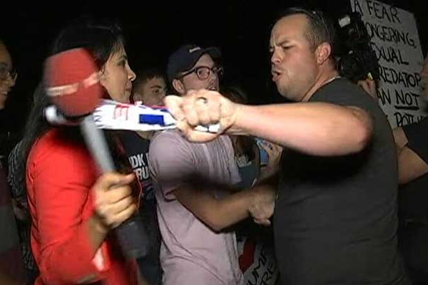 Donald Trump supporters heckle media, calls them 'liars'
