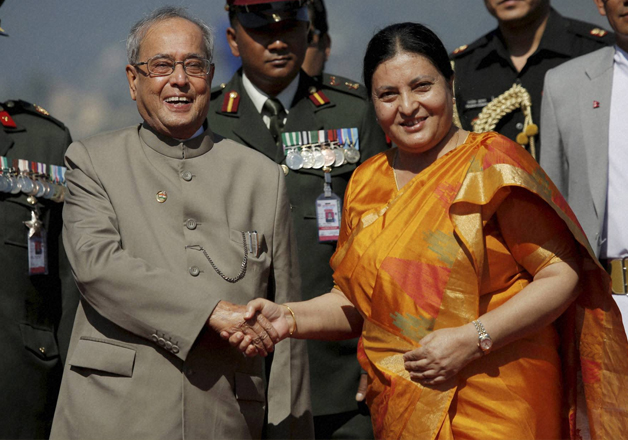 Nepal Prez Bidhya Devi Bhandari greets Pranab Mukherjee in