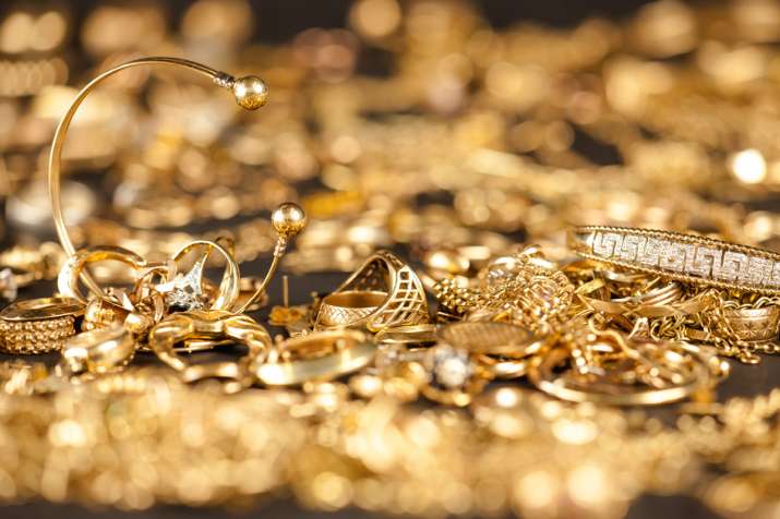 Burglars steal 30 kg jewellery worth Rs 9 cr from gold loan