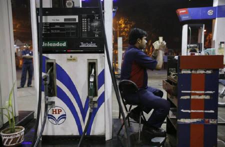 Old Rs 500 notes valid at petrol pumps, air ticket counters