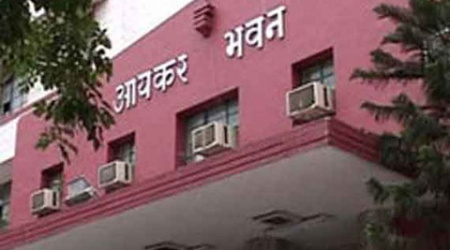 I-T Department sent 18 lakh SMS/emails for making