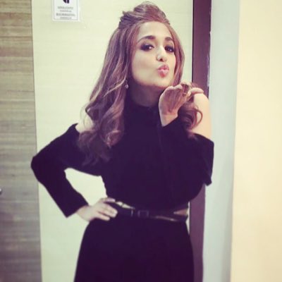 Hot Monali Thakur Xxx Video - Photos: Monali Thakur's befitting reply to a follower giving her ...