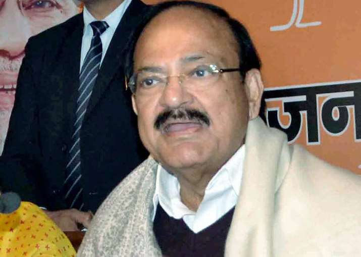 Naidu accused Cong, Left of giving different colour to