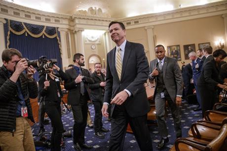 FBI confirms probing Trump-Russia links; trashes wiretap