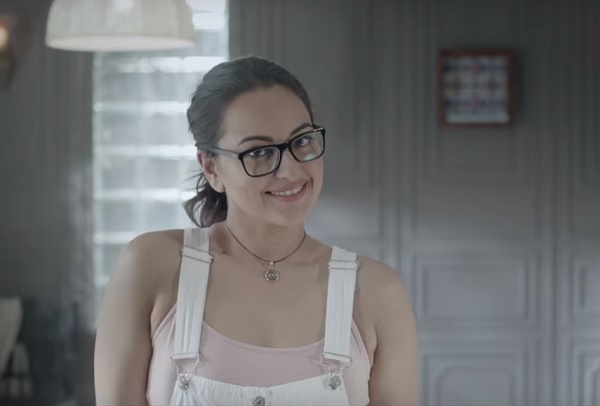 'Noor': Director Sunhil Sippy praises Sonakshi, says she