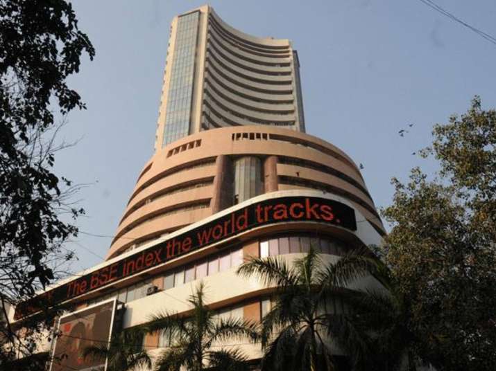 Nifty ends at an all-time high of 9,173, Sensex up 116