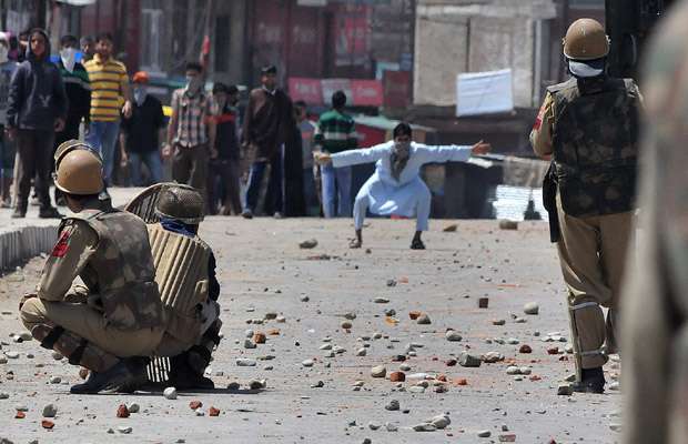 WhatsApp groups with Pak admins entice stone pelting,