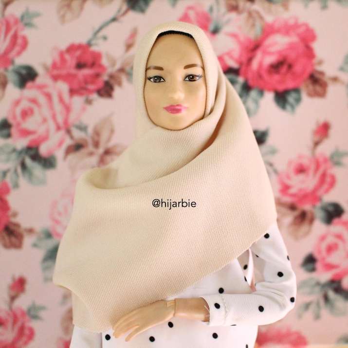 Meet Hijarbie The Hijab Wearing Barbie Whos Become An Instagram Star India TV