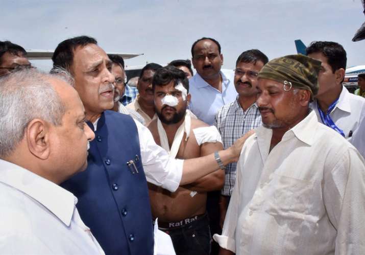 JK govt, Amarnath Board announce Rs 5 lakh reward for bus