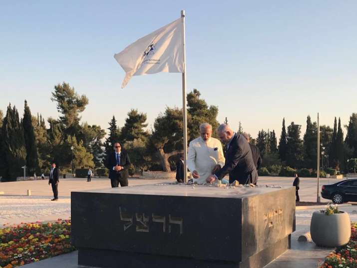 PM Modi makes impromptu visit to grave of Zionism's founder