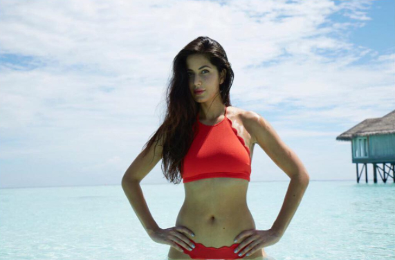 Katrina Kaif Looks Smouldering In Her Red Bikini Pic Bollywood News 8328