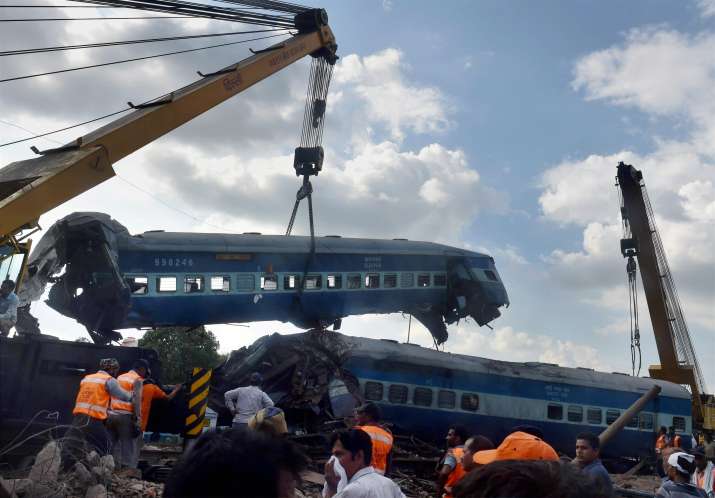14 coaches of the Kalinga Utkal Express derailed in