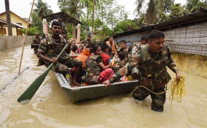 Heavy Rainfall Floods Landslides Kill Over 150 Across India 50 Lakh People Affected In Assam 0585