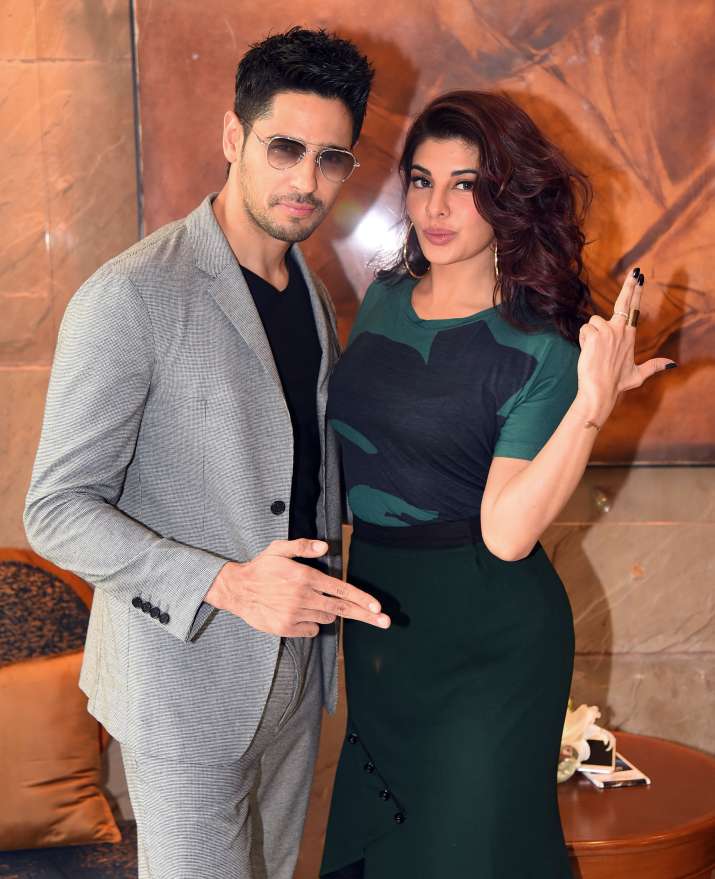 Sidharth Malhotra and Jacqueline Fernandez promote A Gentleman in Delhi