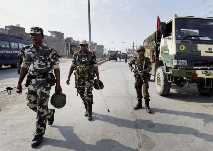 Army personnel take positions near Dera Sacha Sauda in
