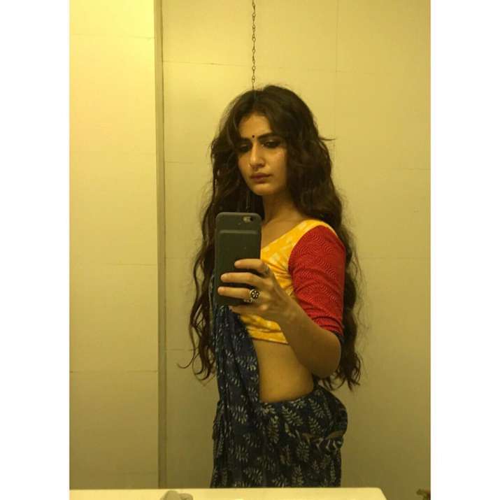 Pic Dangal Actress Fatima Sana Shaikh Poses In Low Waist Sari Gets