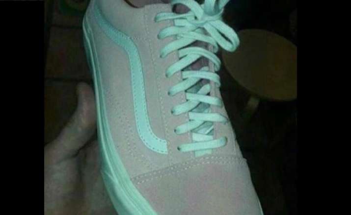 guess the color of the shoe