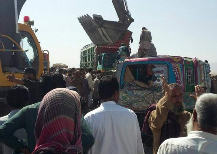 14 dead, 30 injured in bus-van collision in Pakistan’s