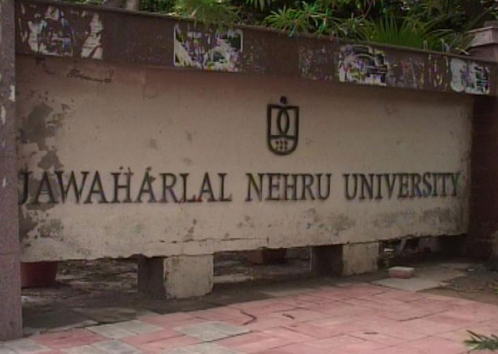 Show cause notice to 15 JNU students for staging gherao