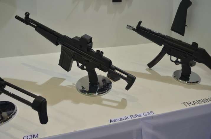Pakistan suspends licenses for automatic weapons