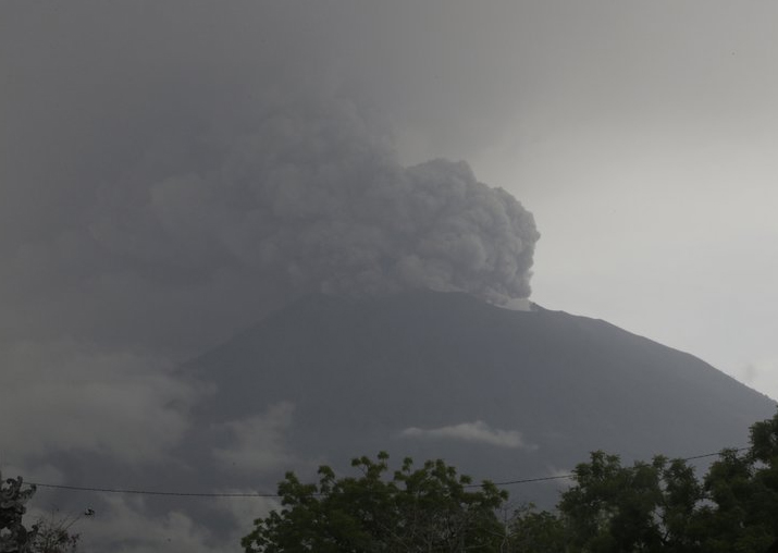 Bali volcano: Authorities raises alert, international