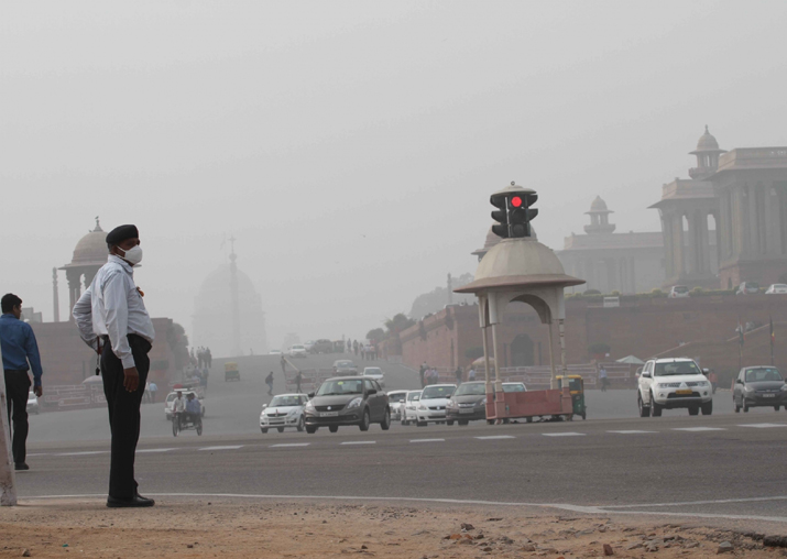 Delhi government prepares short-term plan to tackle air