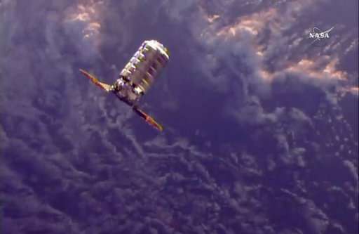 Space delivery: Astronauts get ice cream, make-own pizzas