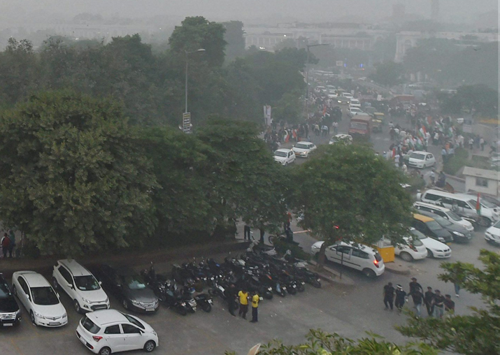 View of the Central Park at Rajiv Chowk, enveloped by heavy