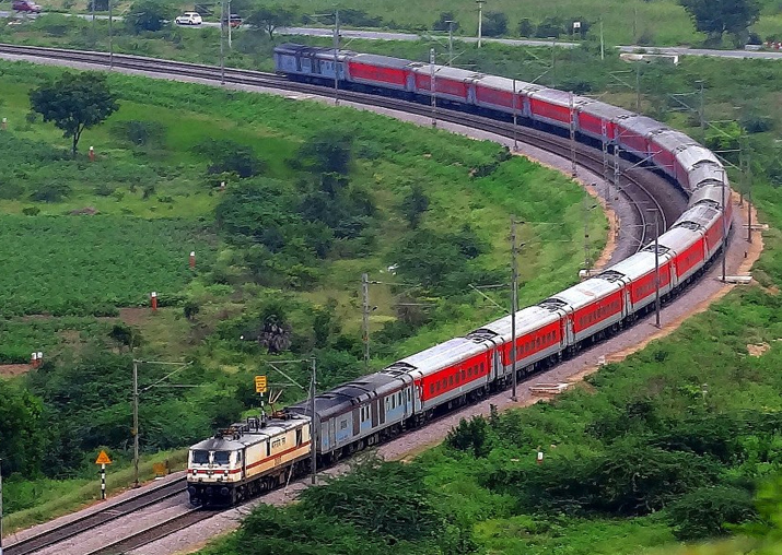 Rajdhani, Shatabdi passengers to get SMS if train late by