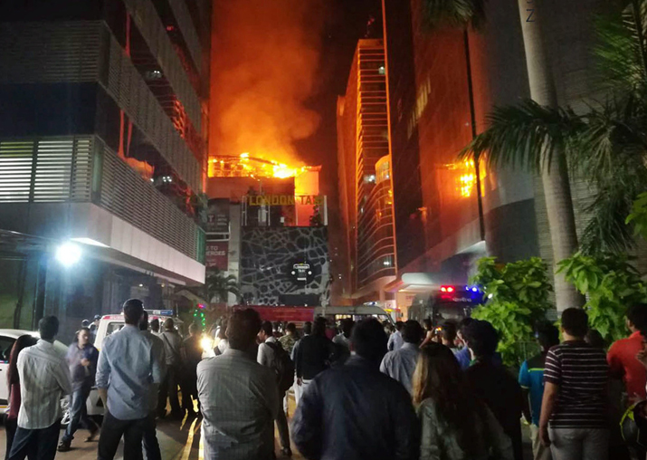 Mumbai Kamala Mills fire: Drunken stupor, selfie obsession