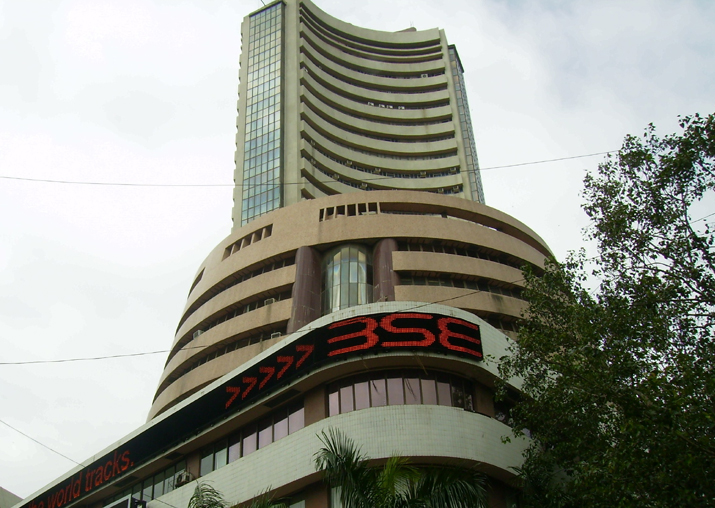 Sensex shrugs off GDP rebound, sinks 316 points to close